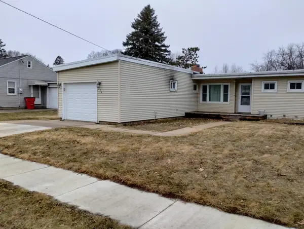 214 4th Street Sw, Pine Island, MN 55963