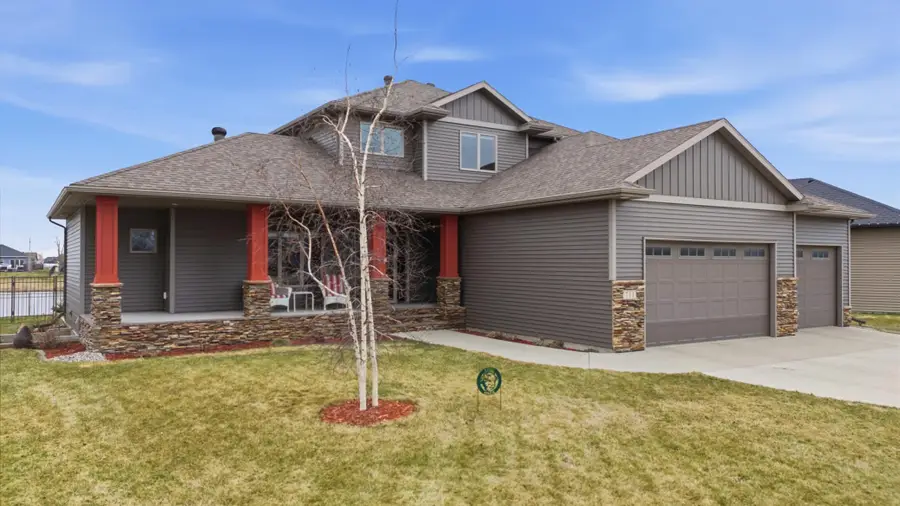 711 47th Avenue W, West Fargo, ND 58078 - #2