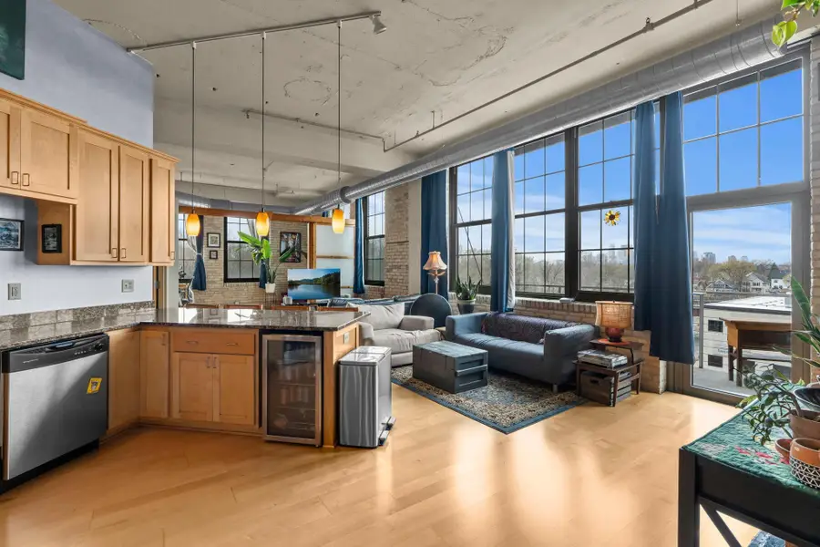1901 E Hennepin Avenue #301, Minneapolis, MN 55413 - #2