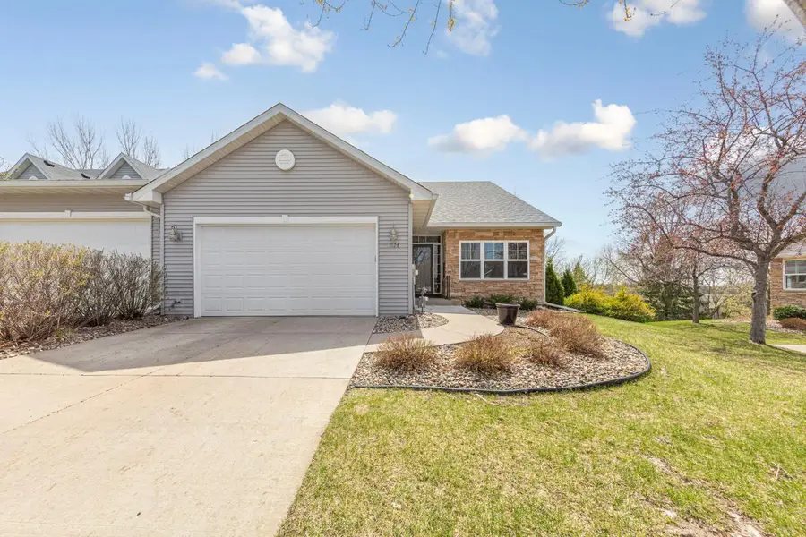 1126 Shumway Court, Faribault, MN 55021 - #3