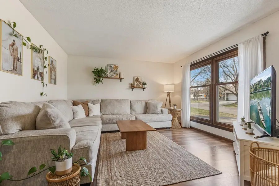 8656 Ivywood Avenue S, Cottage Grove, MN 55016 - #2