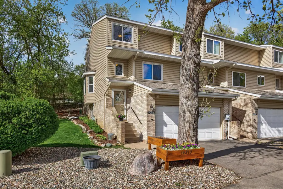 14213 Hibiscus Court, Apple Valley, MN 55124 - #2