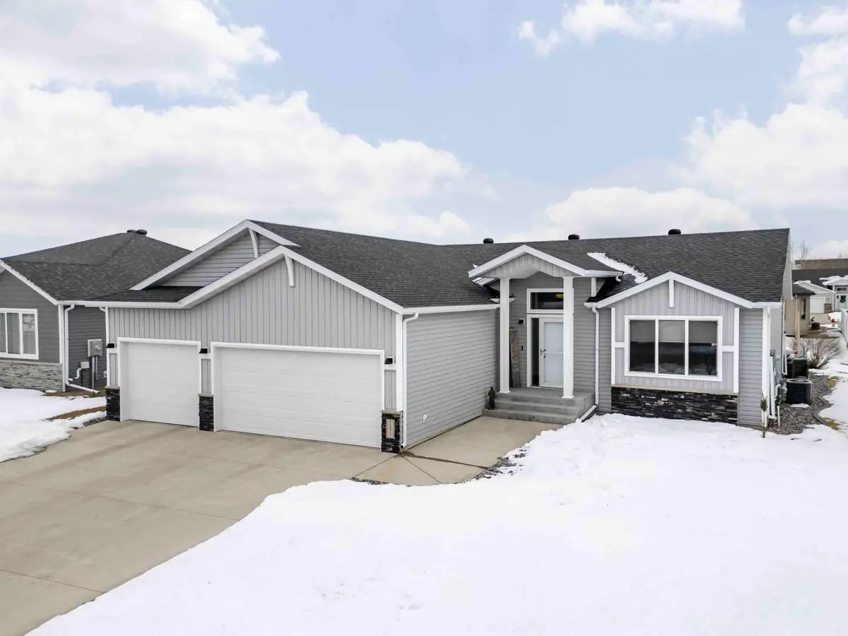 1233 29th Avenue W, West Fargo, ND 58078 - #1
