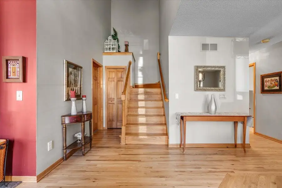 6709 Promontory Drive, Eden Prairie, MN 55346 - #3