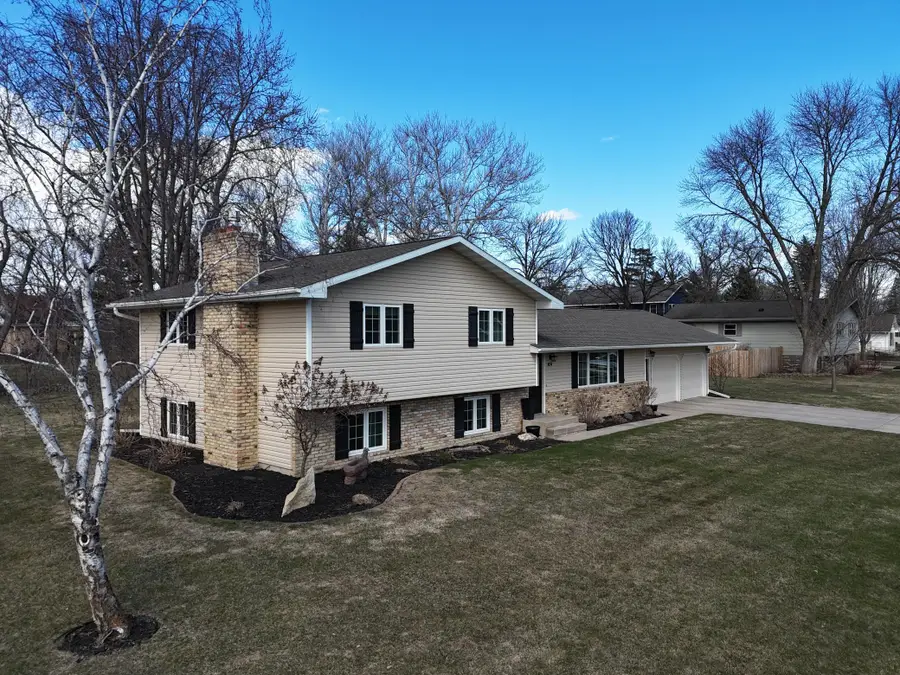 404 W 9th Street, Morris, MN 56267 - #3
