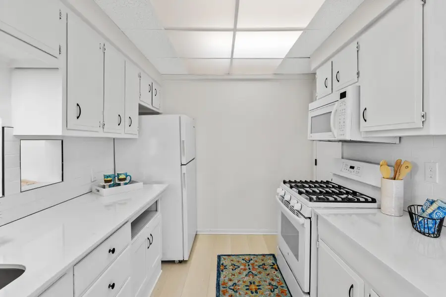 3905 Reservoir Boulevard, Columbia Heights, MN 55421 - #3