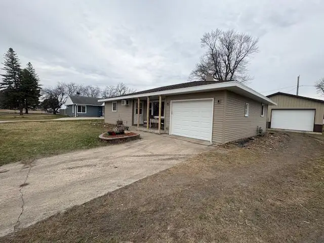 300 6th Street W, Hector, MN 55342 - #2