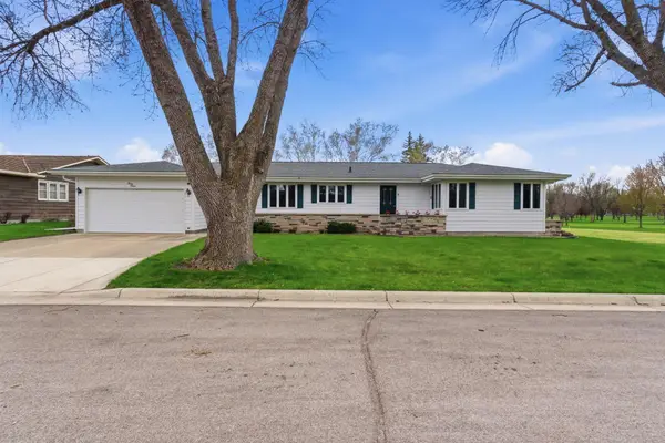 311 E Oak Avenue, Olivia, MN 56277