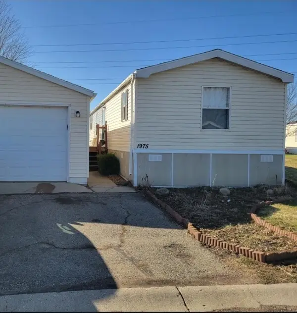 1975 Lancelot Lane, North Mankato, MN 56003