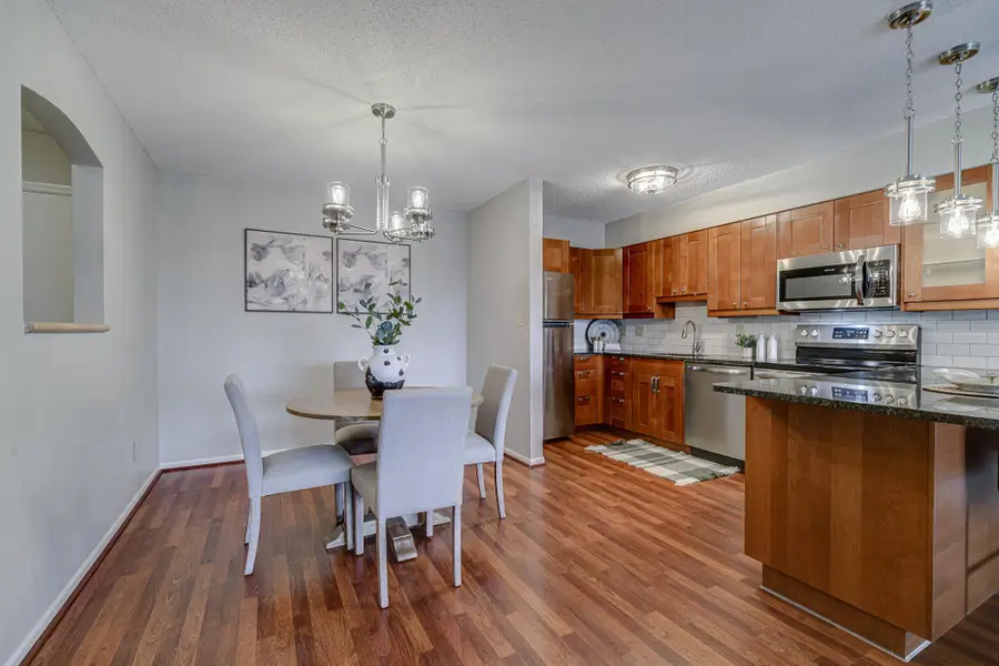 2200 Nevada Avenue S #302, Saint Louis Park, MN 55426 - #3