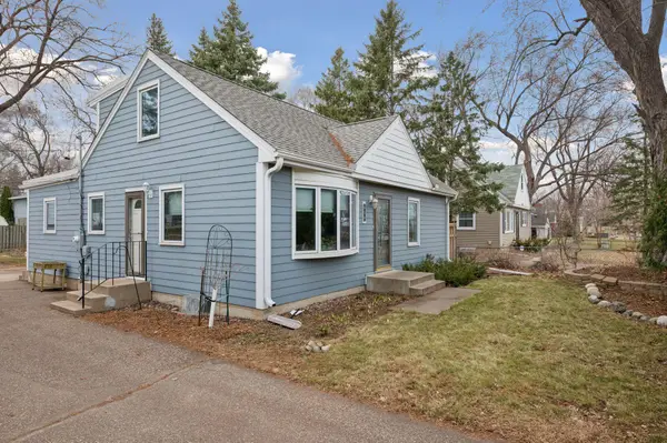 654 8th Avenue Nw, New Brighton, MN 55112