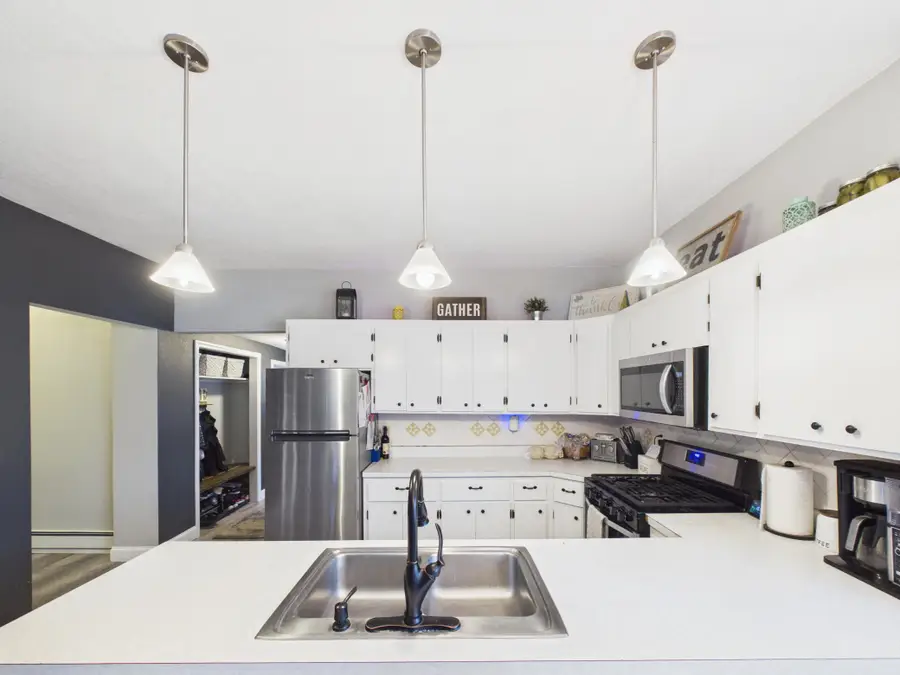 305 4th Street Ne, Melrose, MN 56352 - #2