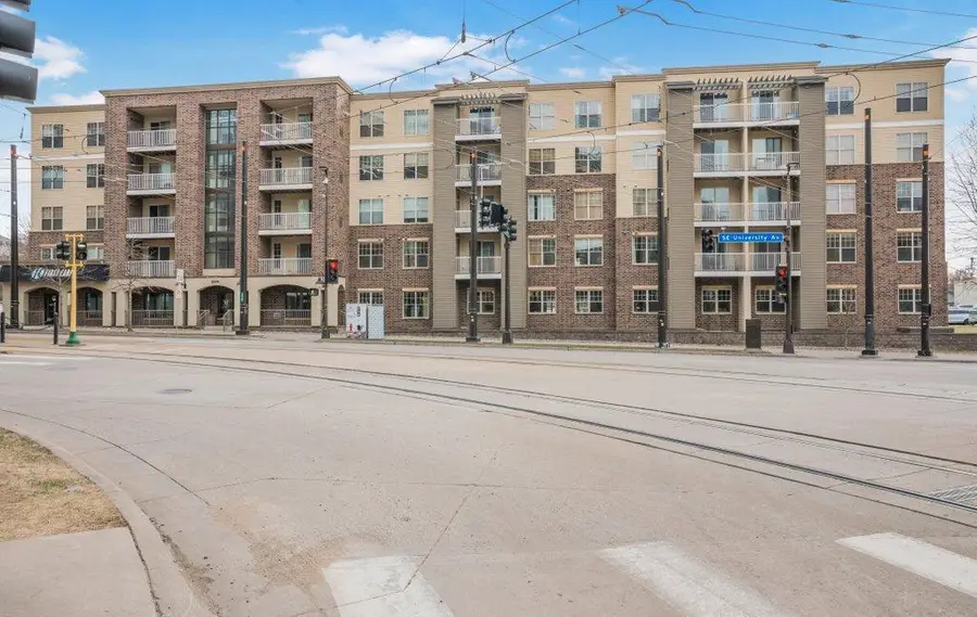 2900 University Avenue Se #302, Minneapolis, MN 55414 - #2