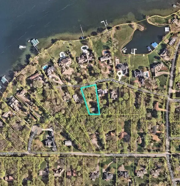 27755 Island View Rd, Shorewood, MN 55331