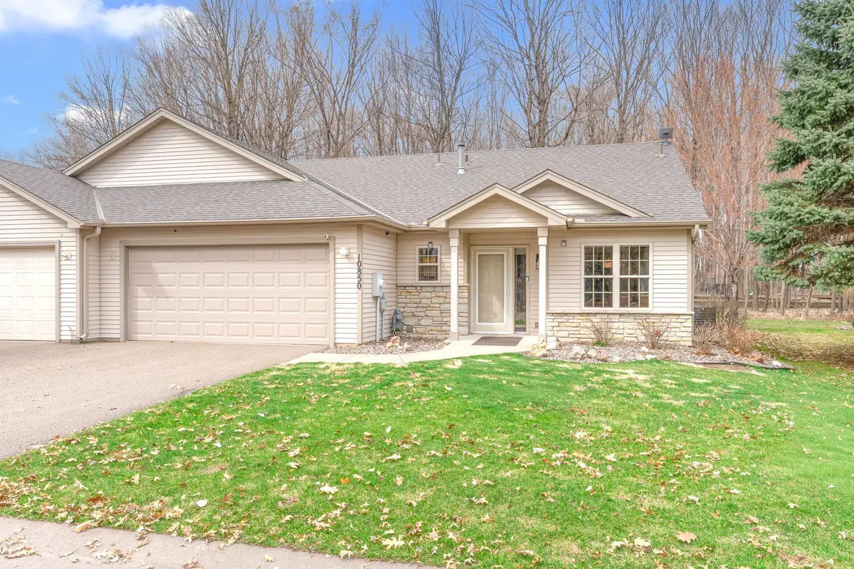 10850 Woodland Drive, Chisago City, MN 55013 - #1
