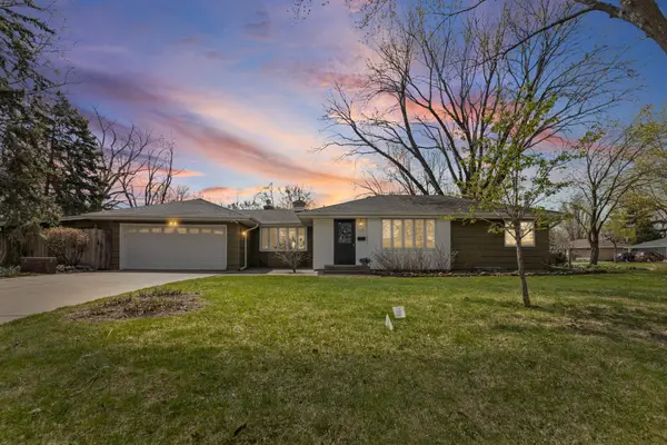 1015 W 80 1/2 Street, Bloomington, MN 55420