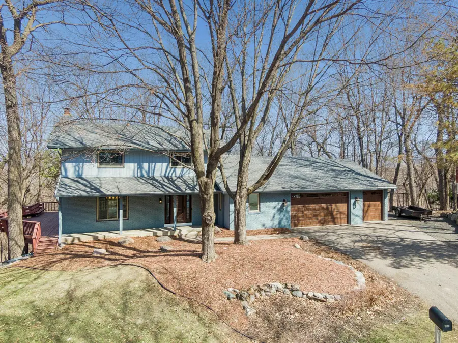 151 Choctaw Circle, Chanhassen, MN 55317 - #2