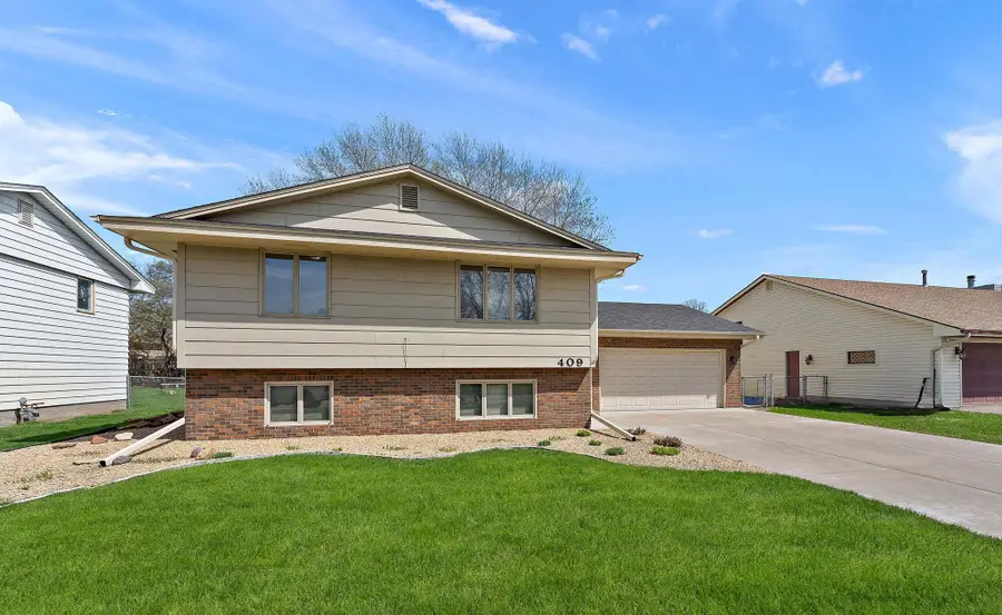 409 19th Avenue S, South Saint Paul, MN 55075 - #3