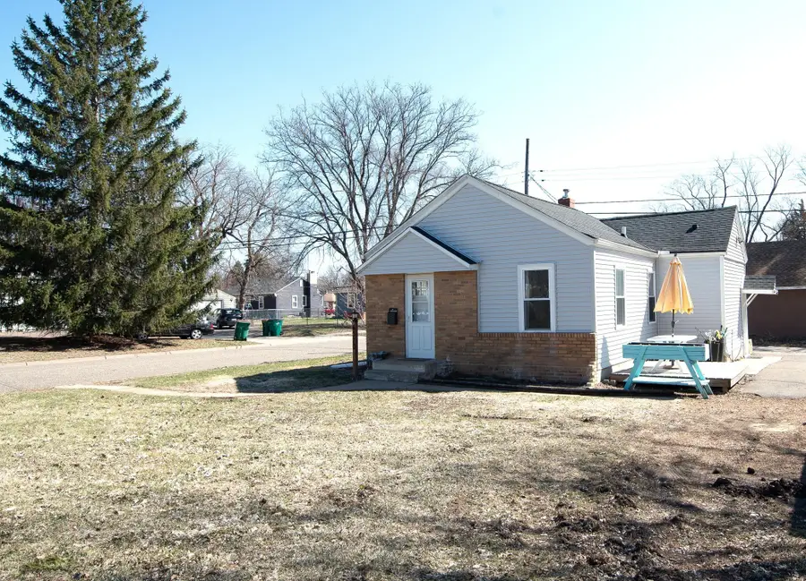 4370 Adair Avenue N, Crystal, MN 55422 - #2
