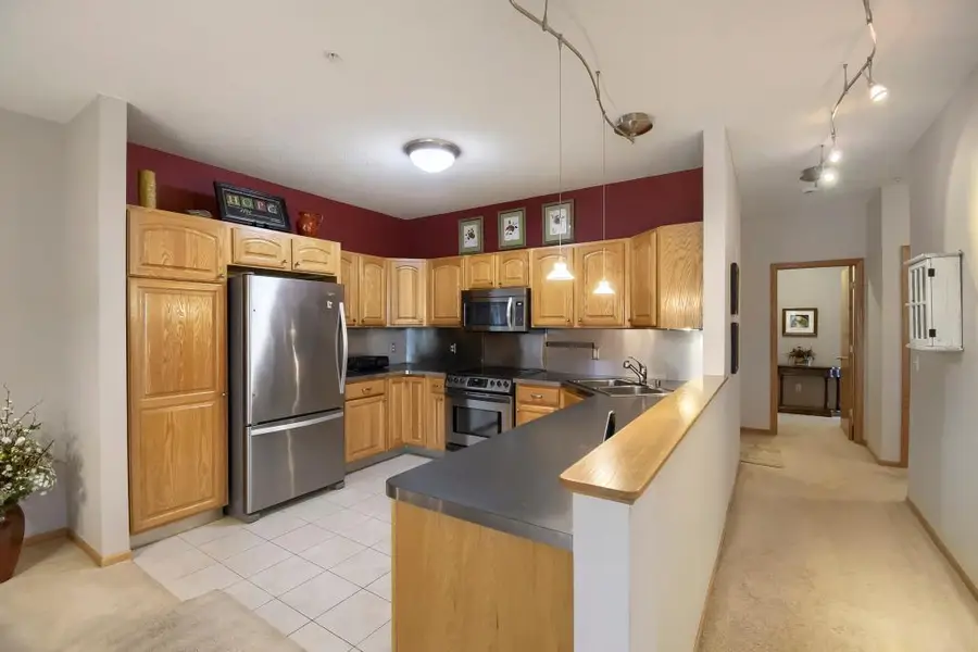 9225 Medicine Lake Road #212B, Golden Valley, MN 55427 - #3