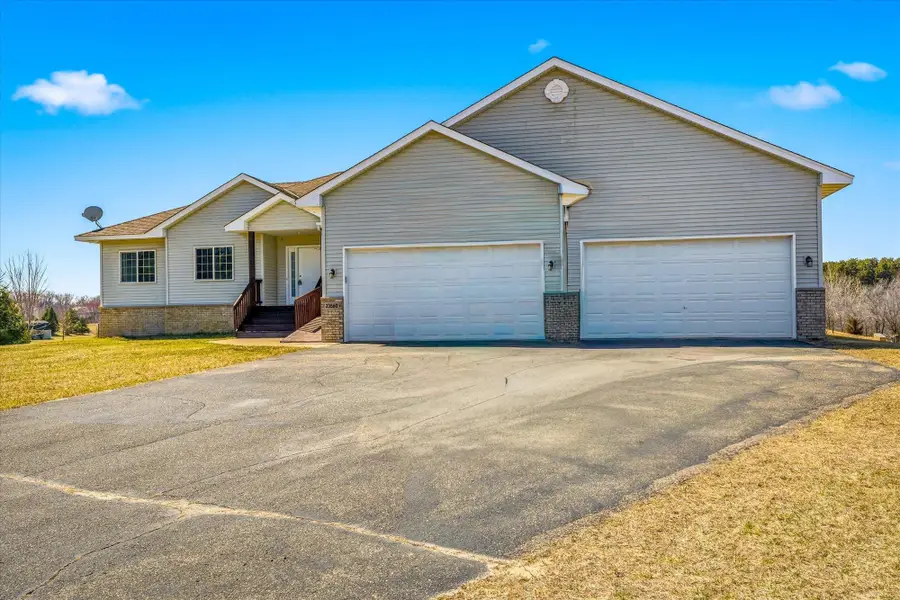 23560 London Street Ne, Bethel, MN 55005 - #3
