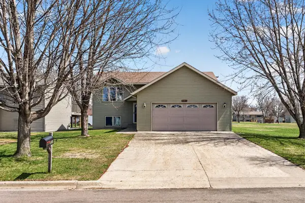 551 3rd Street S, Winsted, MN 55395