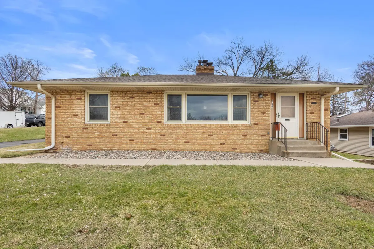 3029 Silver Lake Road Ne, Saint Anthony, MN 55418 - #1