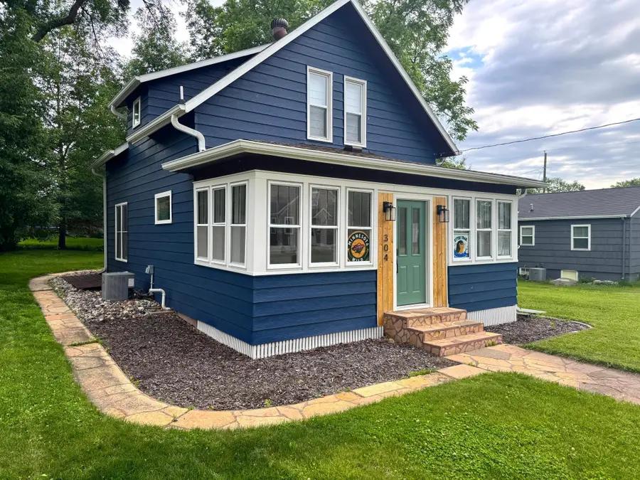304 W Bowman Street, Battle Lake, MN 56515 - #2