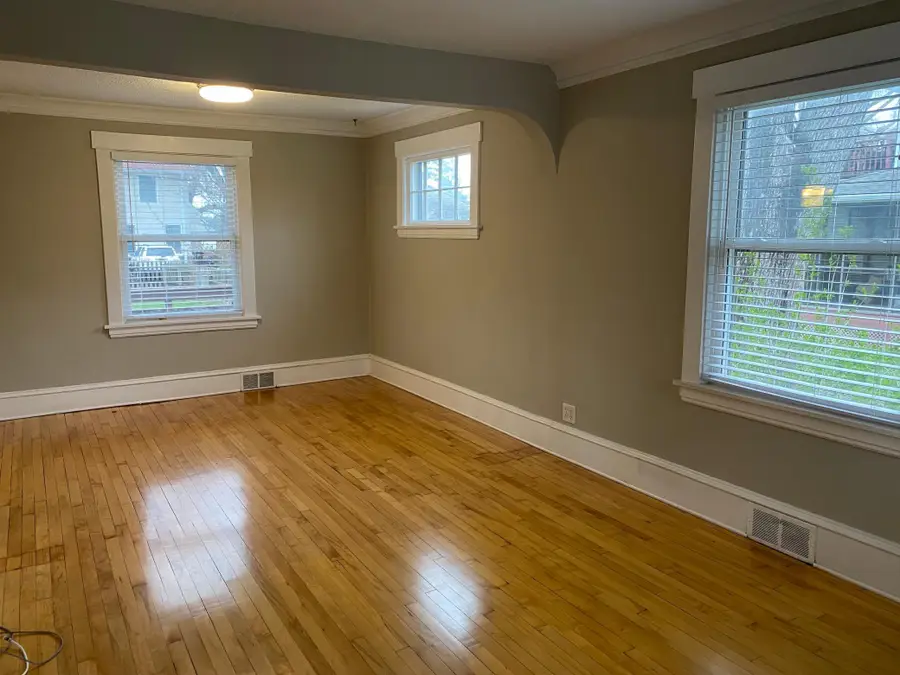 1189 Hawthorne Avenue E, Saint Paul, MN 55106 - #3