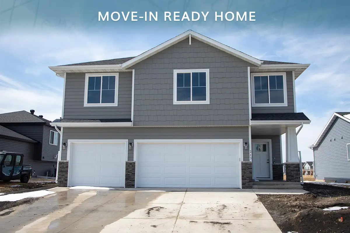213 Lionheart Drive, Horace, ND 58047 - #1