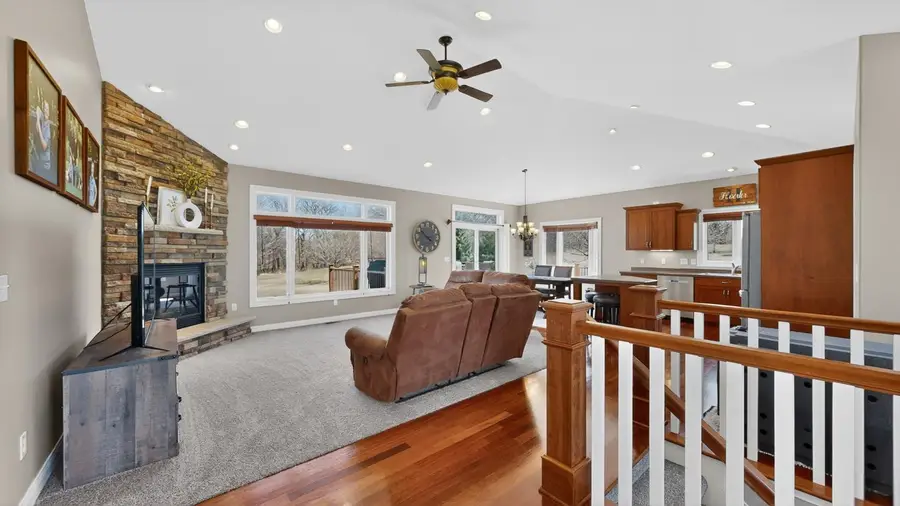 1442 30th Street Nw, Austin, MN 55912 - #2