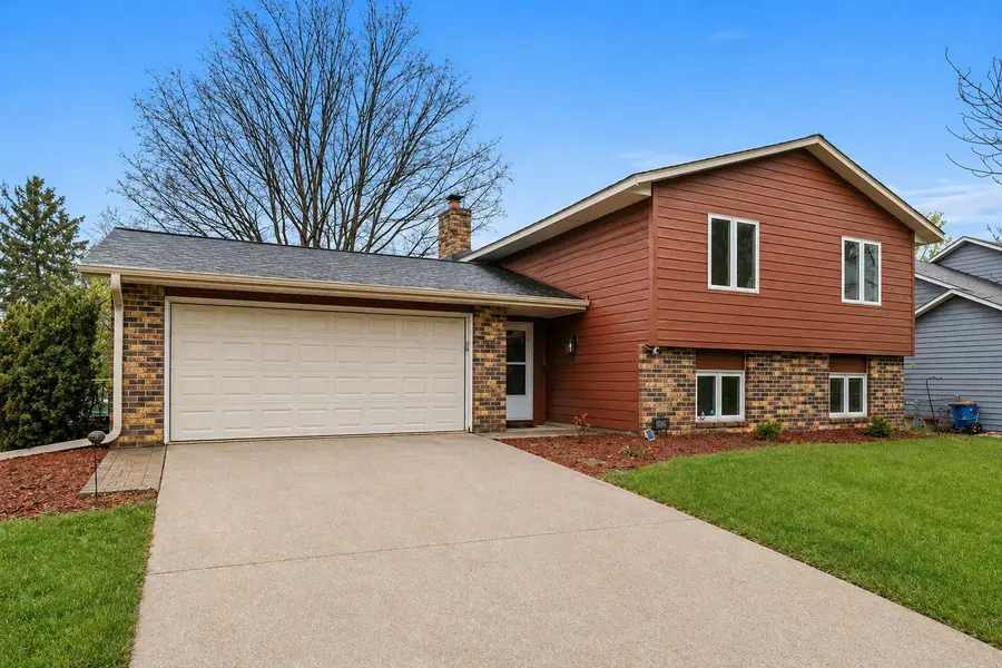 10408 Wyoming Avenue S, Bloomington, MN 55438 - #2