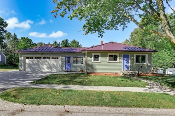 228 5th Avenue Ne, Faribault, MN 55021