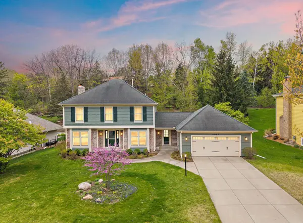 8053 Galway Road, Woodbury, MN 55125