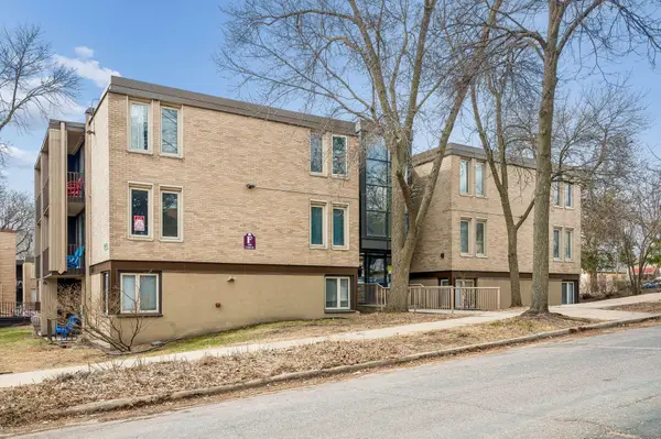 1405 E 40th Street #3F, Minneapolis, MN 55407