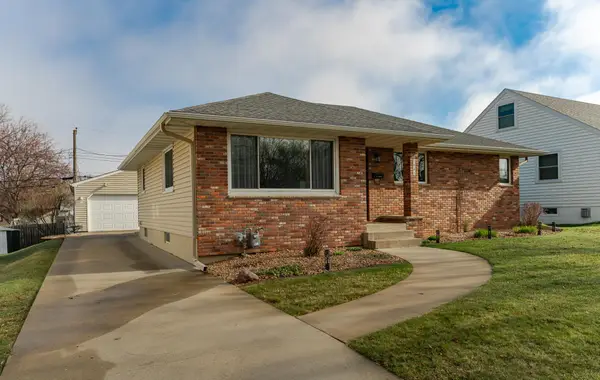 1843 17 1/2 Street Nw, Rochester, MN 55901