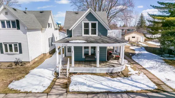 5704 John Avenue, Superior, WI 54880
