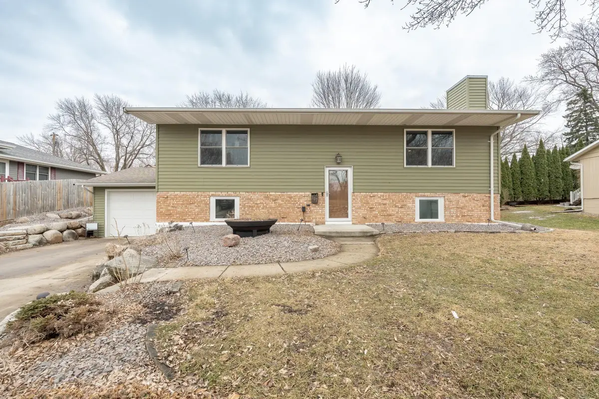 107 S Belmont Drive, Mankato, MN 56001 - #1