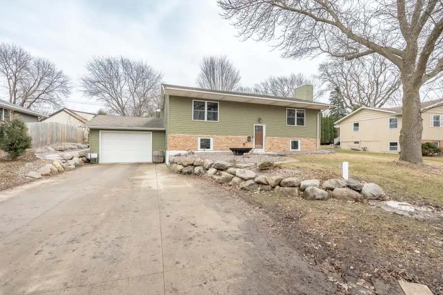 107 S Belmont Drive, Mankato, MN 56001 - #2