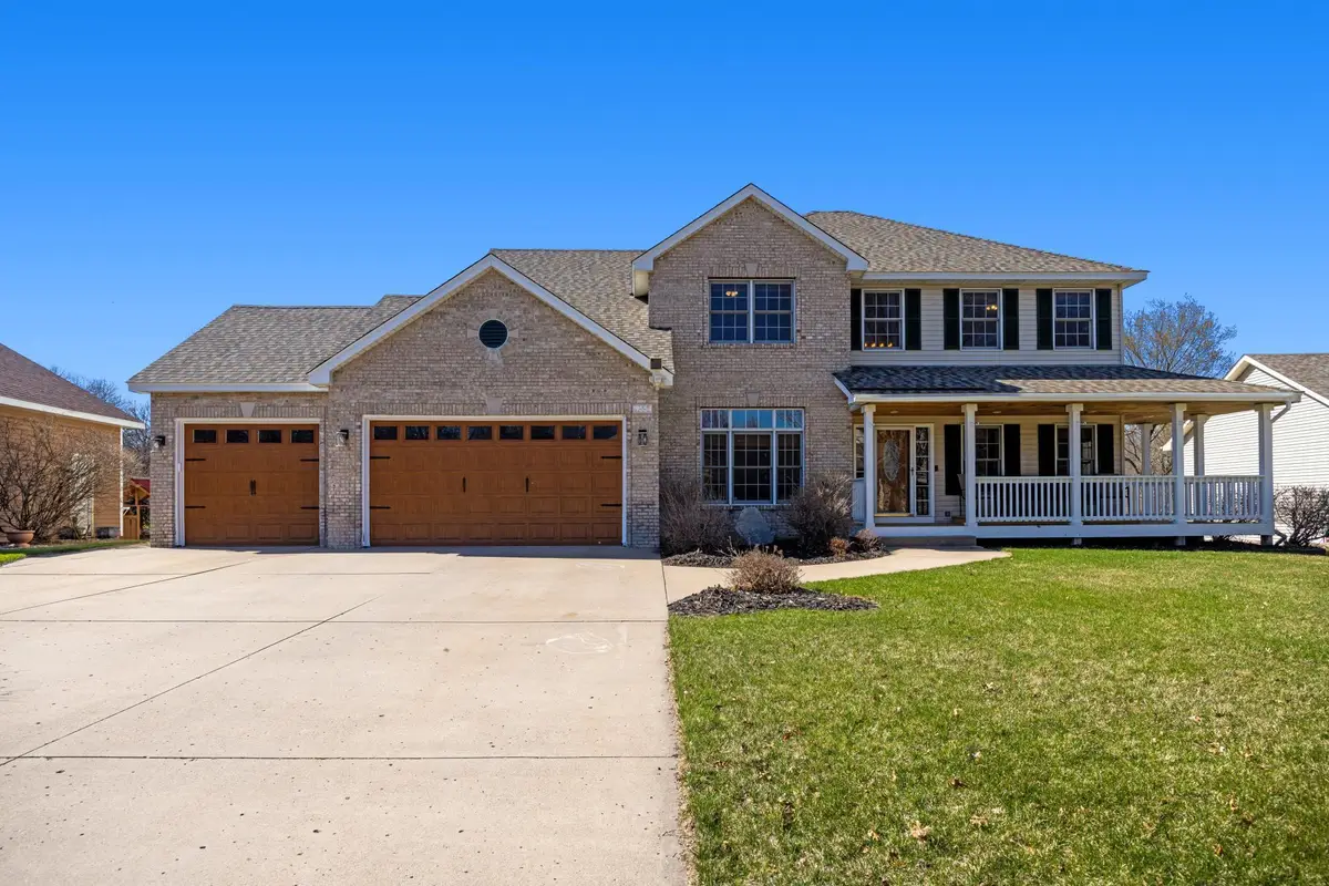 19554 Vernon Street Nw, Elk River, MN 55330 - #1