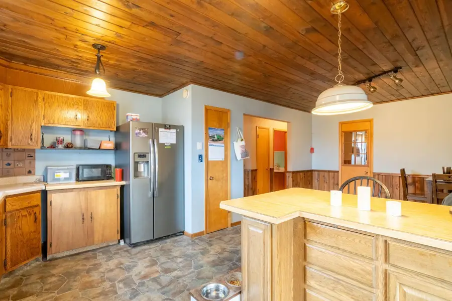 430 8th Avenue Nw, Valley City, ND 58072 - #2