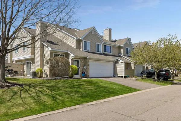 2200 Ranchview Lane N #136, Plymouth, MN 55447
