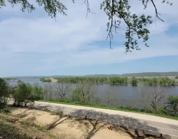 905 Mississippi Lane, Brownsville, MN 55919
