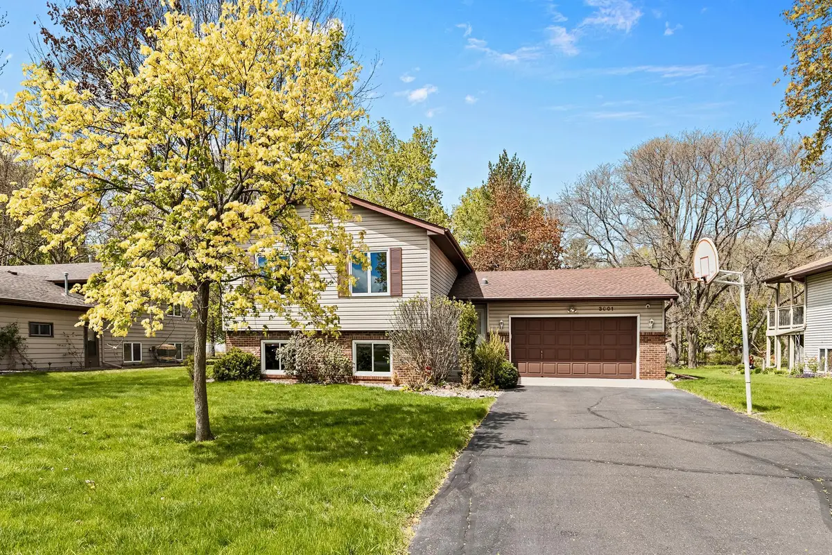 3001 Payne Avenue, Little Canada, MN 55117 - #1