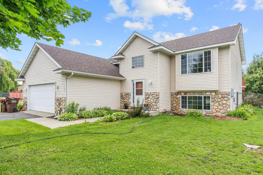 303 Bavaria Lane, Waverly, MN 55390 - #2