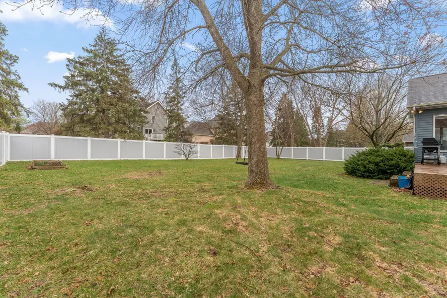 10129 Horseshoe Trail, Eden Prairie, MN 55347 - #3