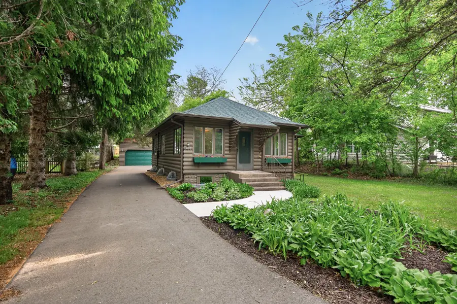 944 Mahtomedi Avenue, Mahtomedi, MN 55115 - #2
