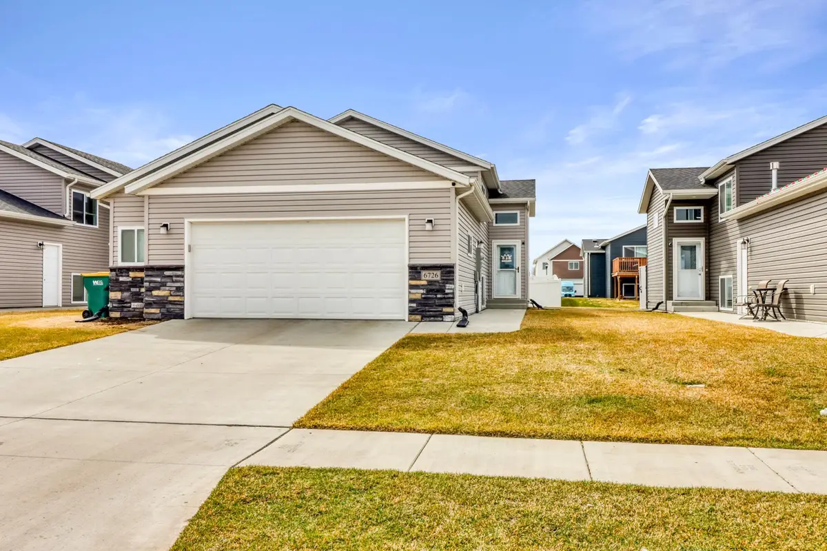 6726 69th Avenue S, Horace, ND 58047 - #1