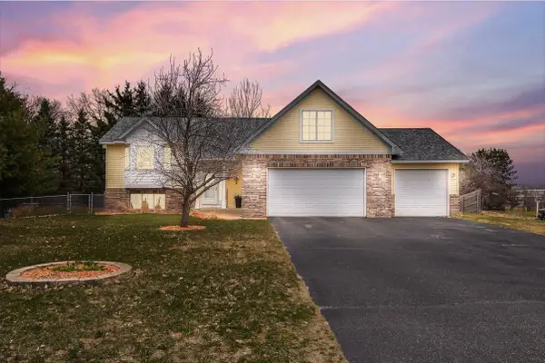 4946 259th Court, Wyoming, MN 55092