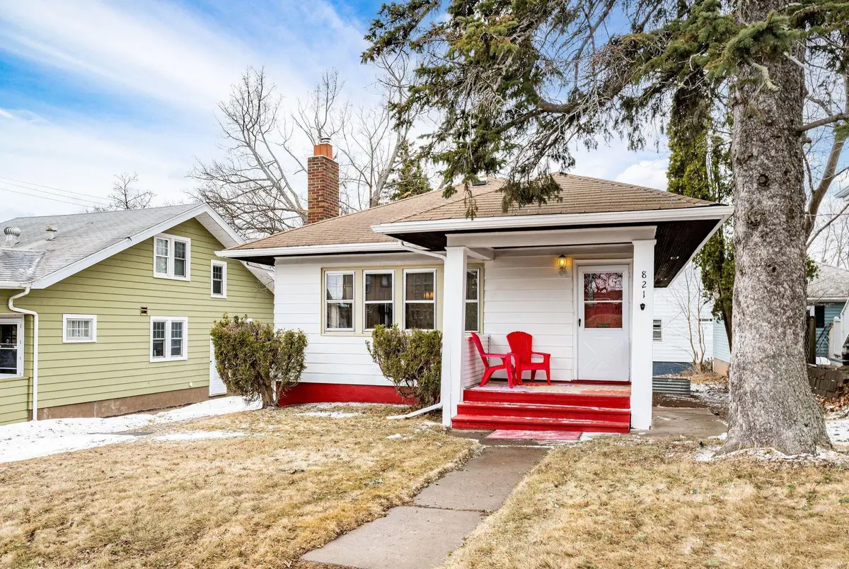 821 N 19th Avenue E, Duluth, MN 55812 - #1
